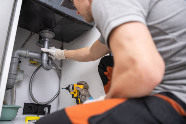 Best Shower Repair Services  in Markesan, WI